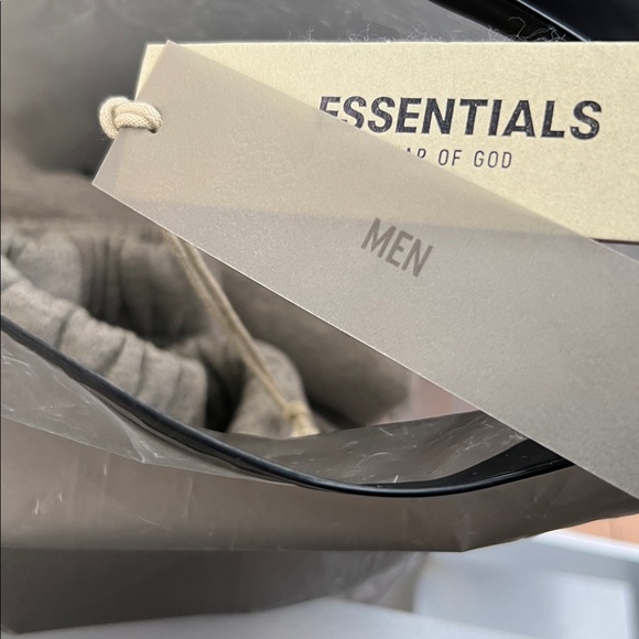 Essentials - Picture 2 of 6